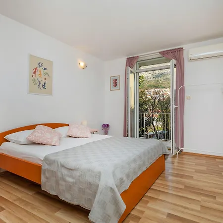 Apartment Bis 1 & 2
