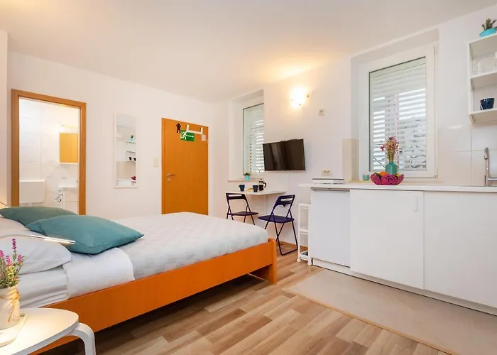 Appartement Bis 1 & 2 *